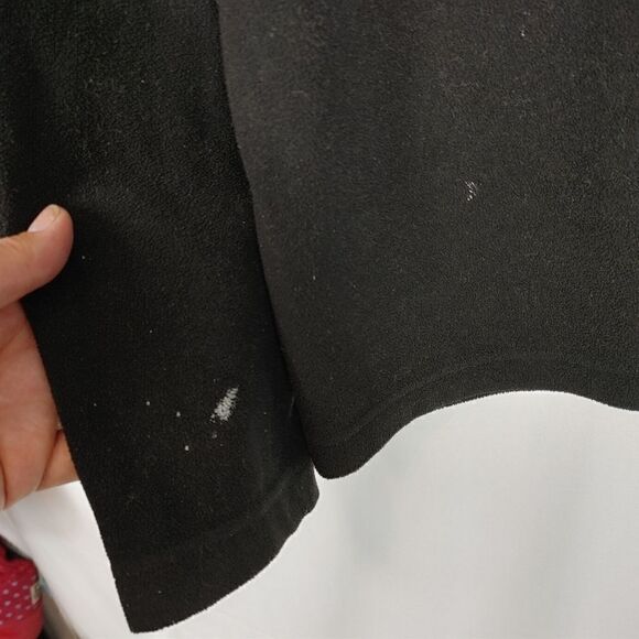 The North Face Men's Size Medium Black Fleece Pullover Sweatshirt.Armpit to arm - Picture 7 of 7